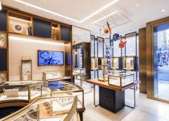 Ginza flagship stages a glittering opening event