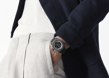 EXTREME PERFORMANCE ON AND OFF THE TRACK: ZENITH PRESENTS THE FIRST DEFY EXTREME MODEL IN CARBON FIBRE