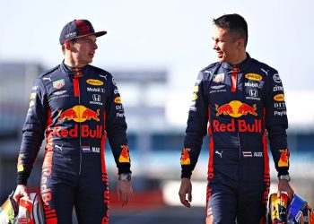 NEW TAG HEUER FORMULA 1 TIMEPIECE CELEBRATES  LONG-STANDING PARTNERSHIP WITH ASTON MARTIN RED BULL RACING TEAM