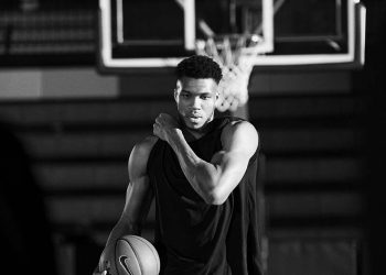 BREITLING WELCOMES ITS NEWEST SQUAD MEMBER: BASKETBALL SUPERSTAR GIANNIS ANTETOKOUNMPO