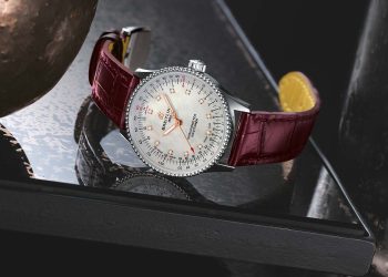 THE BREITLING NAVITIMER AUTOMATIC 35 A LEGENDARY TIMEPIECE FOR THE COSMOPOLITAN WOMAN