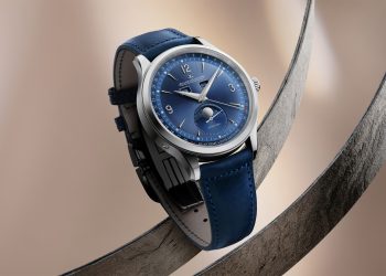 JAEGER-LECOULTRE BRINGS NEW DEPTH TO  THE MASTER CONTROL COLLECTION  WITH TWO NEW MODELS IN BLUE