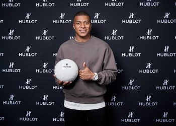 KYLIAN MBAPPÉ VISITS THE HUBLOT MANUFACTURE