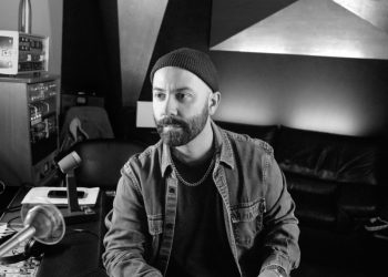 Artist Woodkid creates an exploratory musical work  inspired by and featuring the mechanical beating of a Vacheron Constantin watch : Euclidean Pulses 1