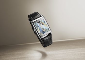JAEGER-LECOULTRE PRESENTS TWO NEW REVERSO TRIBUTE ENAMEL TIMEPIECES IN HOMAGE TO HOKUSAI